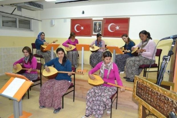 Mersin Roman Kadnlar Korosu