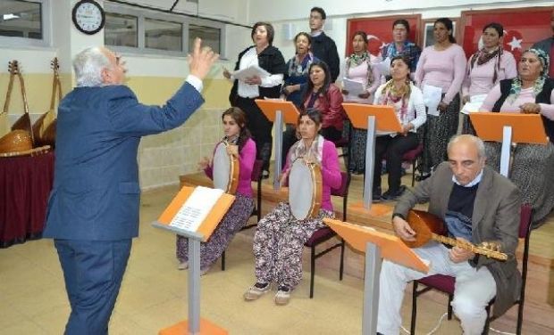 Mersin Roman Kad�nlar Korosu