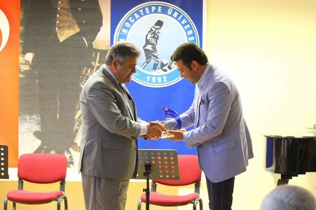 Ruhi Ayangil �d�l t�reninden