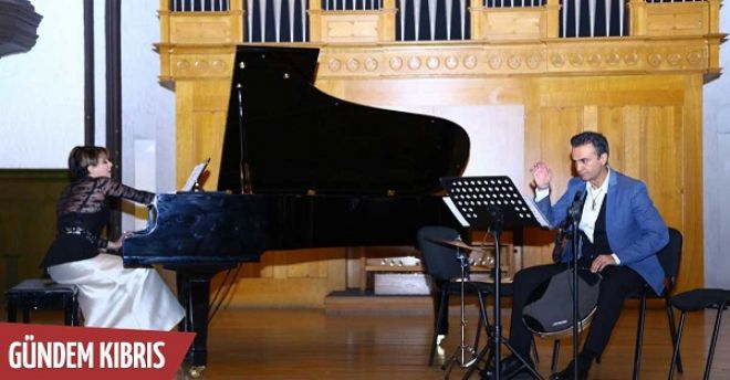 Cumhurbakanl Senfoni Orkestras perksyon sanats Diner zer'le birlikte Bak'de konser verdi.