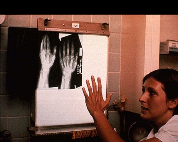 Alt�n plak ile uzayl�lara g�nderilen foto�raflar