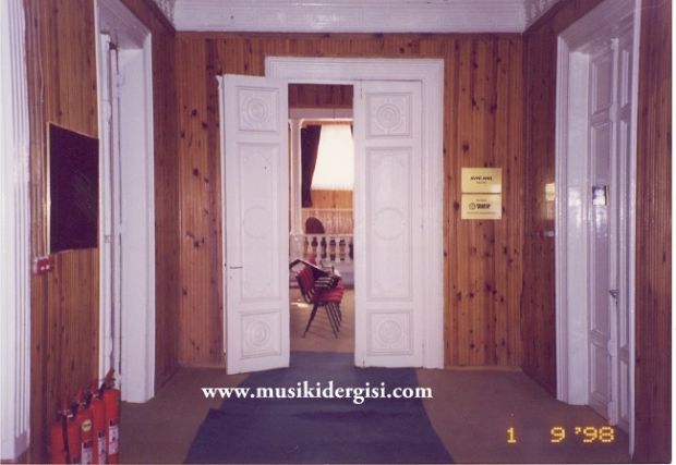 Edirne Devlet T�rk M�zi�i Toplulu�u Binas� foto�raflar� 1997-2002