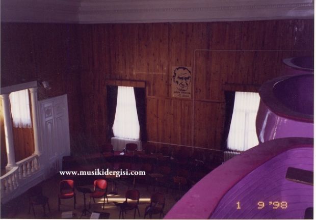 Edirne Devlet T�rk M�zi�i Toplulu�u Binas� foto�raflar� 1997-2002