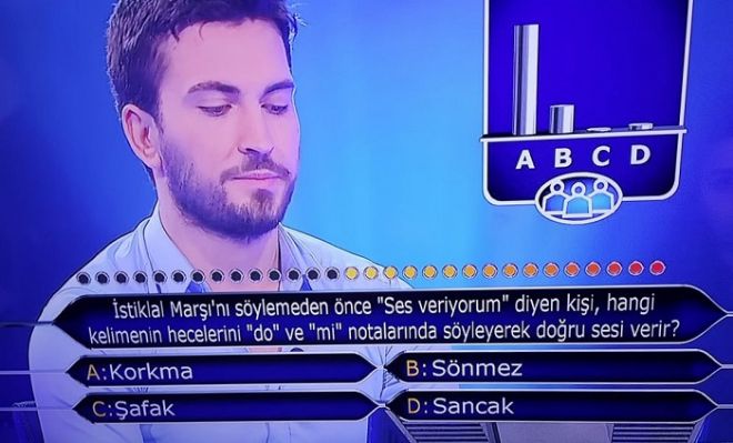 Van Musiki Derneği Başkanı Mehmet Murat Oto  ATV televizyon kanalında sunulan 